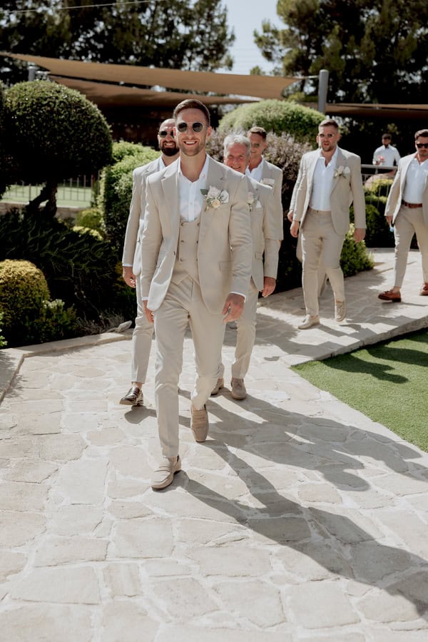 Chic Summer Wedding Liopetro Wedding Venue