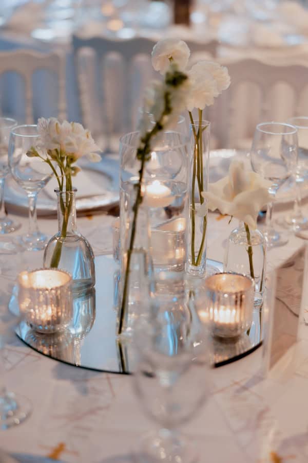 Chic Summer Wedding Nicosia Gorgeous White Flowers