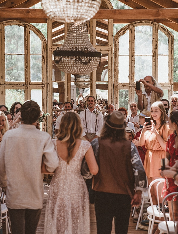 coachella-inspired-wedding-sparkly-touches_10