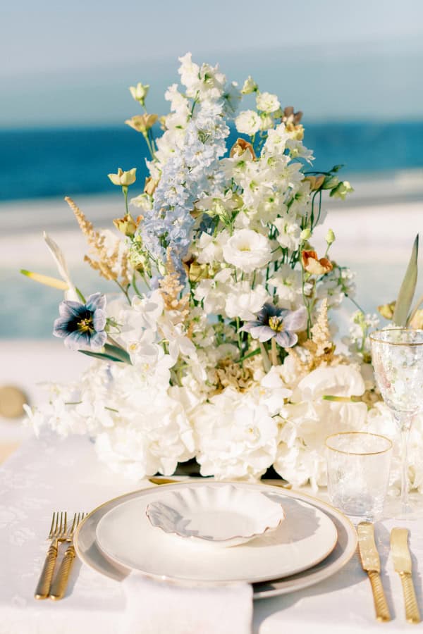 Coastal Styled Shoot With Ethereal Blooms Abaton Island Resort