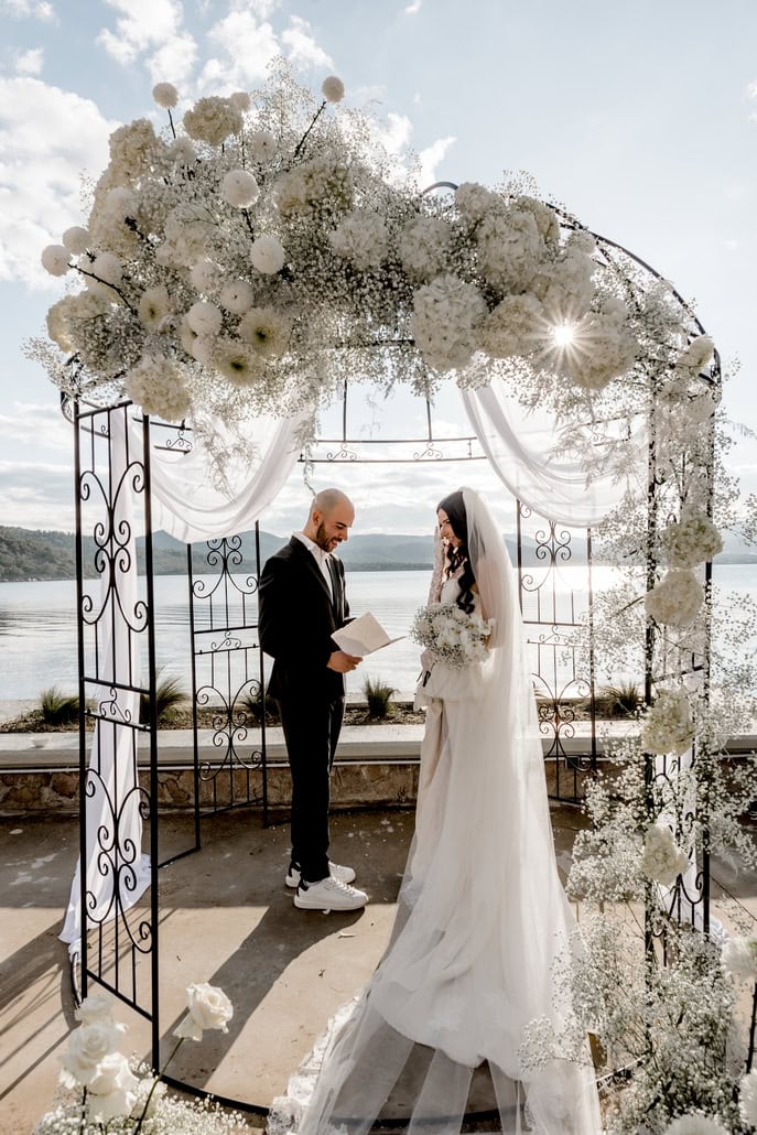 Dreamy styled shoot with lush florals at Zaira Hotel in Lesvos