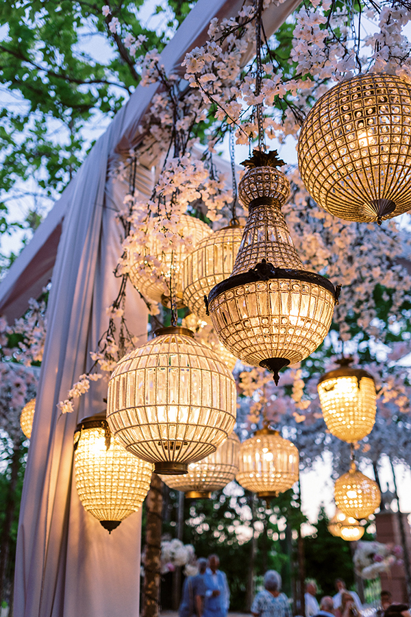 flower-filled-wedding-spain-blush-pink-details_40