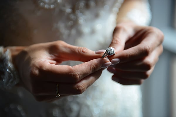 glamorous-wedding-white-cream-soft-pink-colors_04
