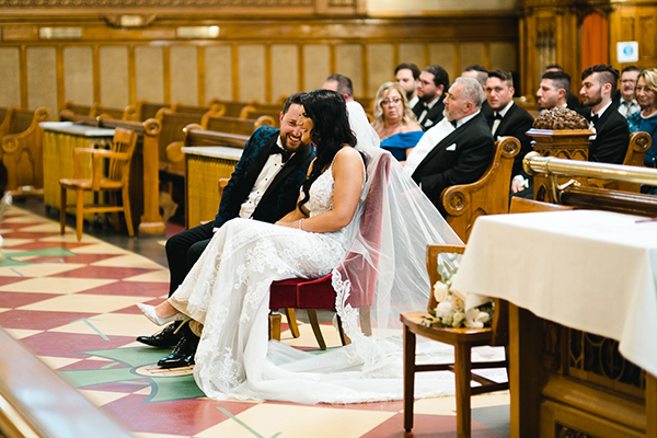 gold-white-summer-wedding-canada-romantic-touches_14