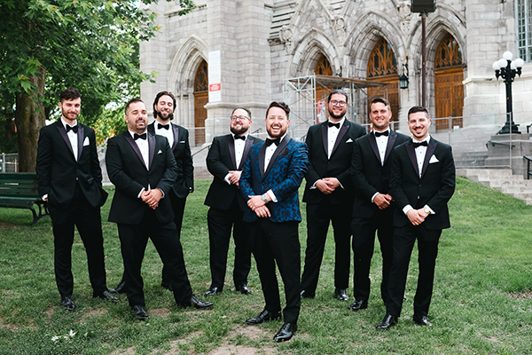 gold-white-summer-wedding-canada-romantic-touches_18