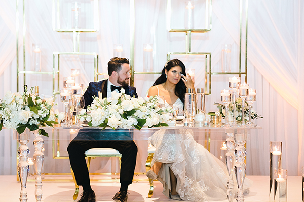 gold-white-summer-wedding-canada-romantic-touches_30