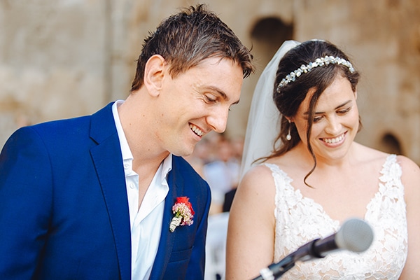 gorgeous-wedding-burgundy-hues-italy_11x