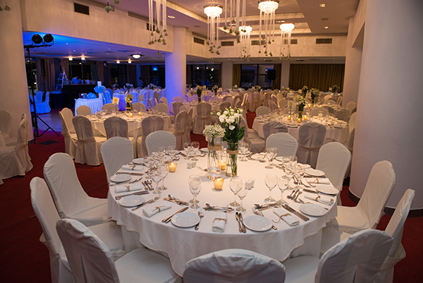 have-your-wedding-at-this-truly-beautiful-wedding-venue_04