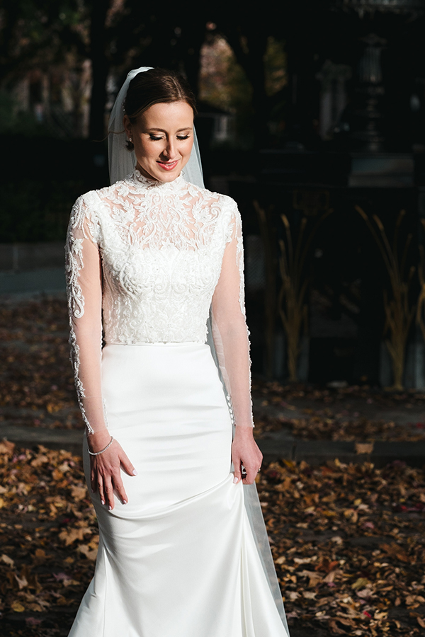 impossibly-pretty-wedding-elegant-decor-maison-principale_02