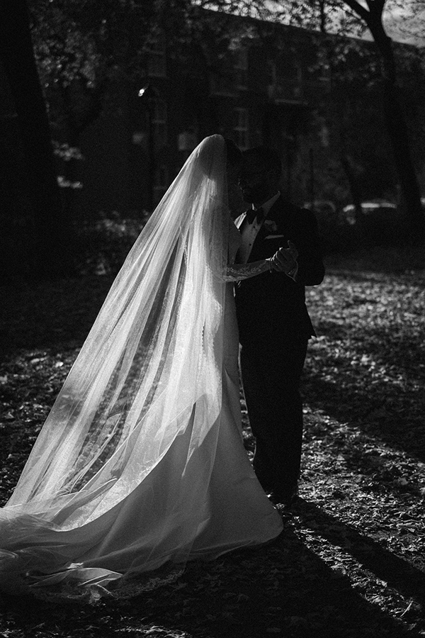 impossibly-pretty-wedding-elegant-decor-maison-principale_06