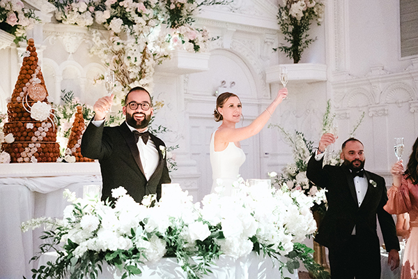 impossibly-pretty-wedding-elegant-decor-maison-principale_18