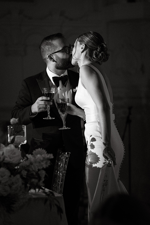 impossibly-pretty-wedding-elegant-decor-maison-principale_23