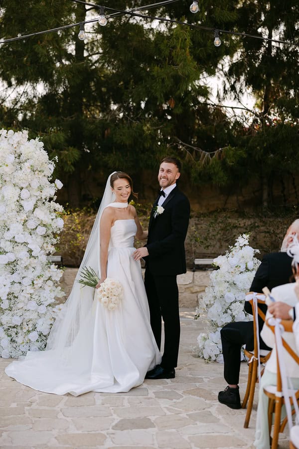 Liopetro Destination Wedding White Flowers