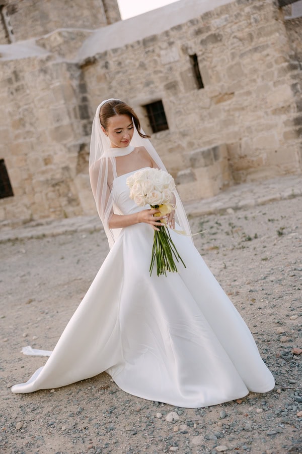 Liopetro Destination Wedding White Flowers