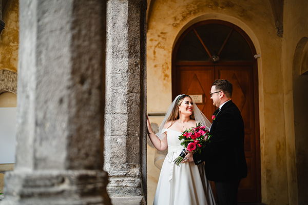 lush-pink-floral-wedding-sorrento-italy_01y