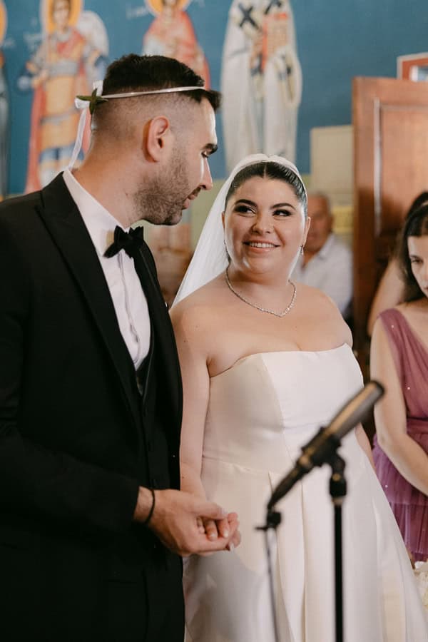 modern-elegance-bold-black-details-chic-nicosia-wedding_21