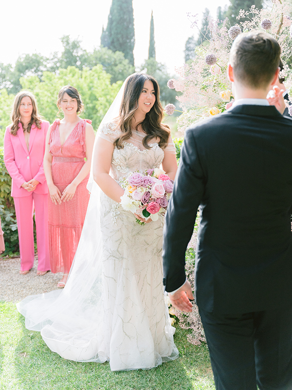 modern-garden-wedding-florence-italy-lush-florals_22