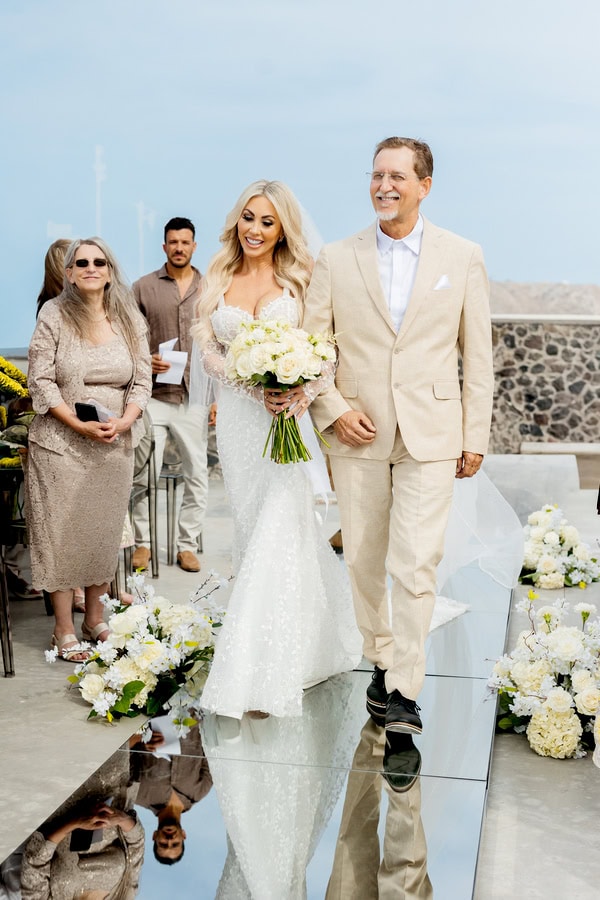 Modern Neutral Toned Wedding With Elegant Details Breathtaking Views