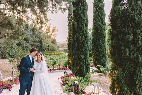 Romantic garden wedding with white roses and elegant details | Fotini & Pete Romantic garden wedding with white roses and elegant details | Fotini & Pete