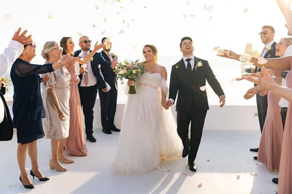 Romantic summer wedding in Santorini with beautiful blooms | Nicole & Noah Romantic summer wedding in Santorini with beautiful blooms | Nicole & Noah