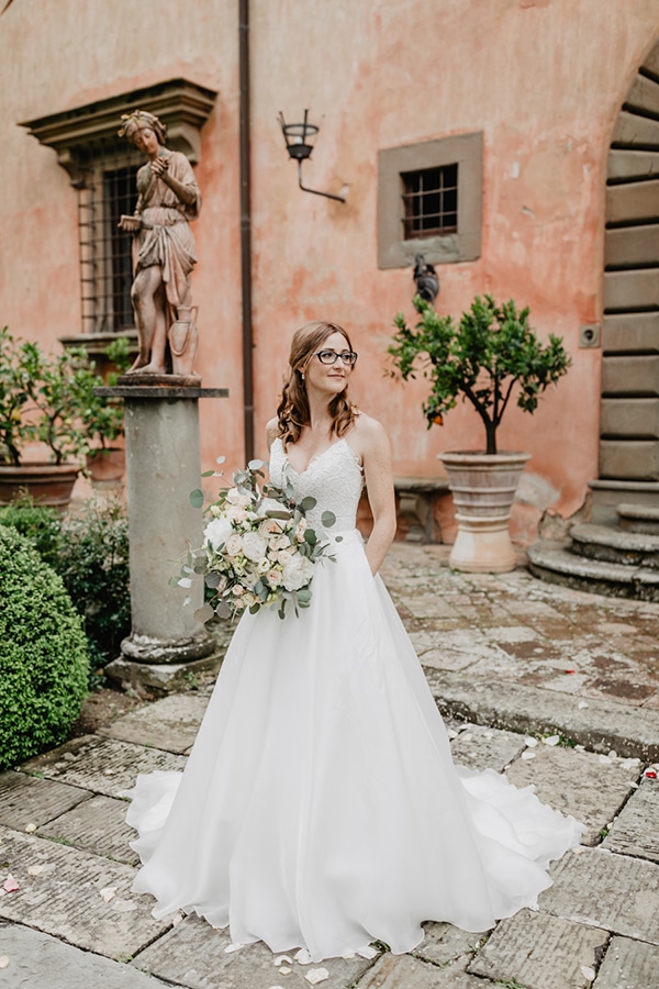 romantic-summer-wedding-tuscany-rustic-details_04