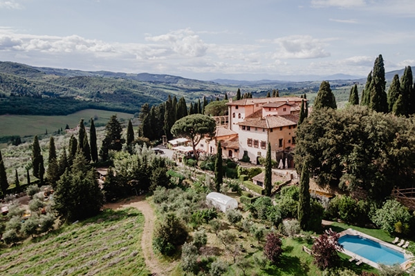 romantic-summer-wedding-tuscany-rustic-details_05