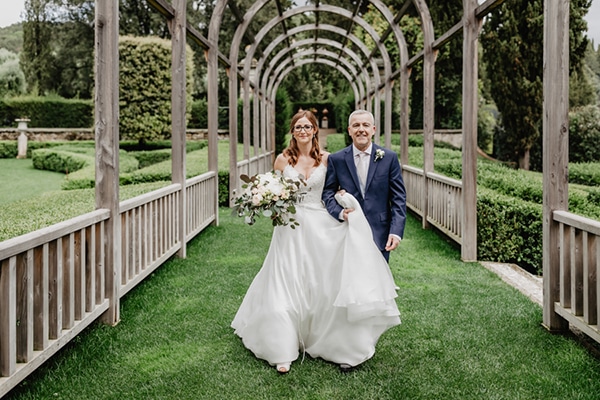 romantic-summer-wedding-tuscany-rustic-details_21