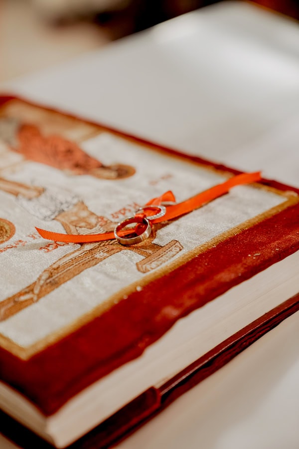 Romantic Summer Wedding Vibrant Blooms Annabelle Hotel