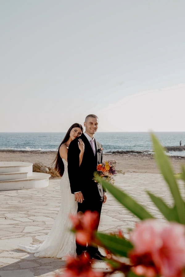 Romantic Summer Wedding Vibrant Blooms Annabelle Hotel