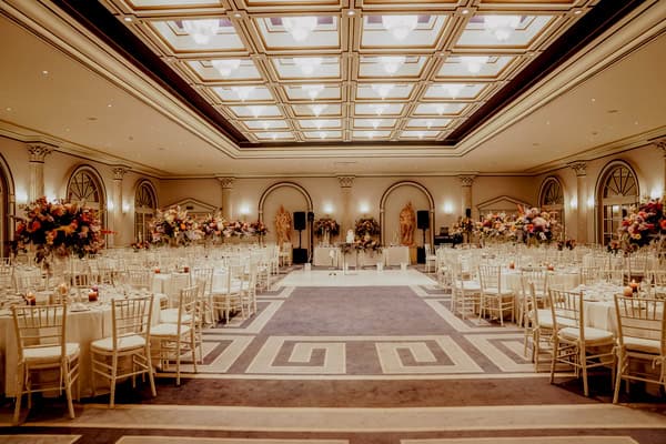 Romantic Summer Wedding Vibrant Blooms Annabelle Hotel