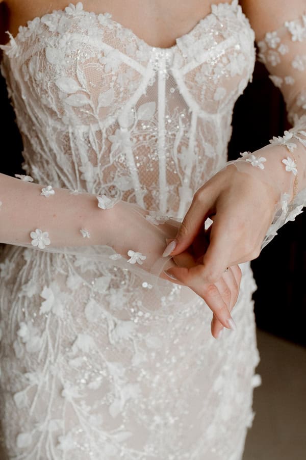 Romantic Wedding Naples With Heartfelt Details