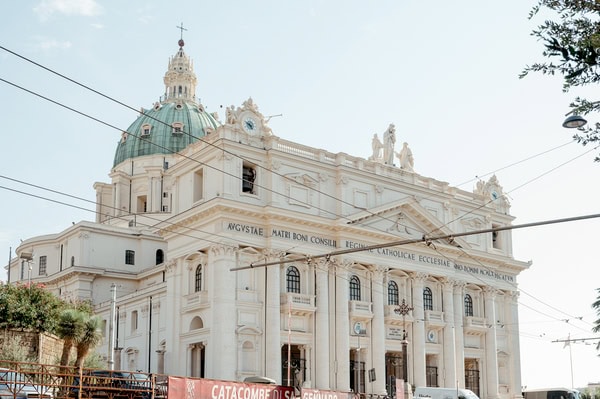 Romantic Wedding Naples With Heartfelt Details