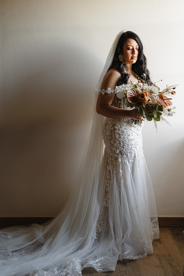 romantic-wedding-spectacular-san-galgano-abbey-tuscany_07