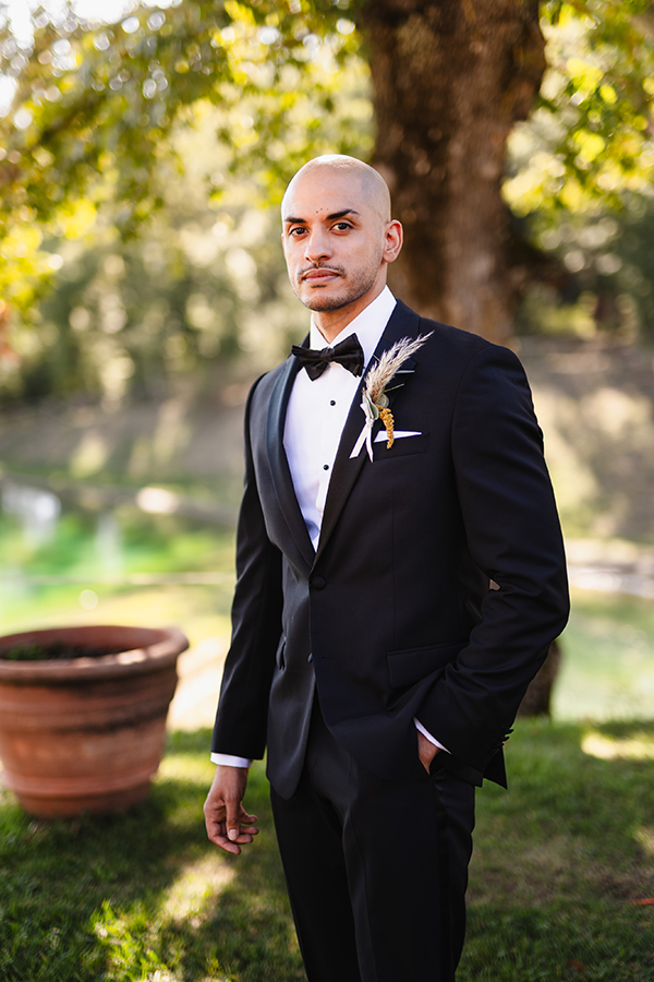 romantic-wedding-spectacular-san-galgano-abbey-tuscany_09