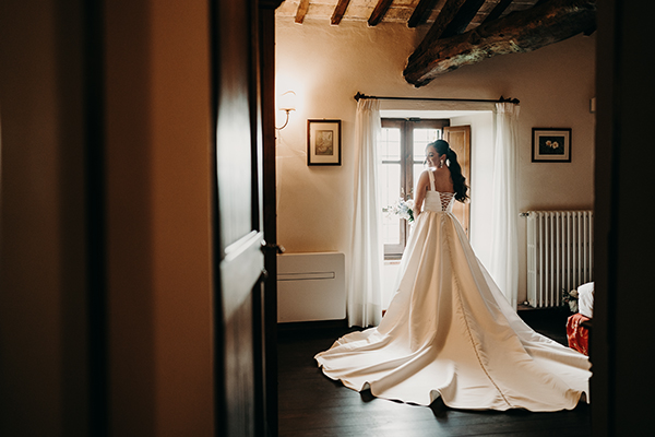 romantic-wedding-umbria-overflowing-lovely-details_09