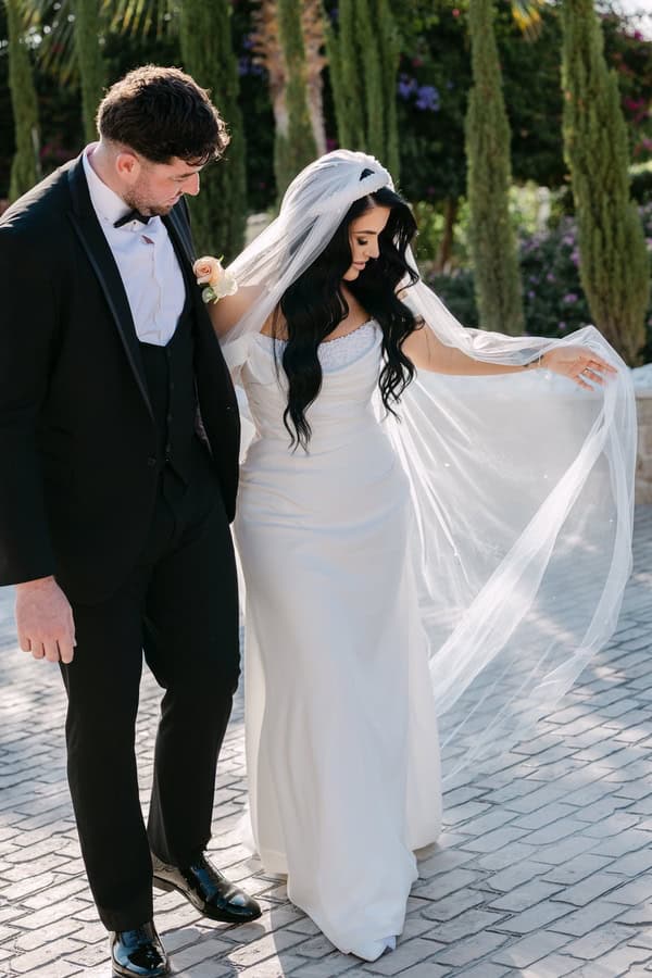 Rustic Chic Wedding With Neutral Tones At Lchateau