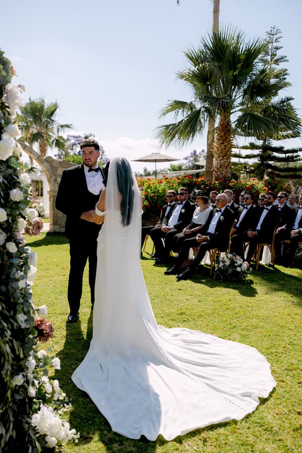 Rustic Chic Wedding With Neutral Tones At Lchateau