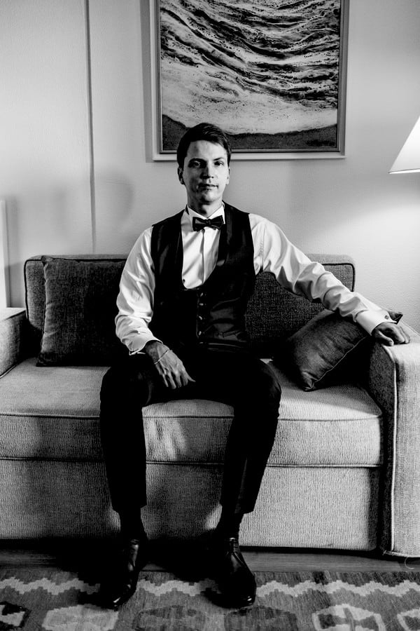 Spring Wedding Columbia Beach Resort Romantic White Terracotta Flowers