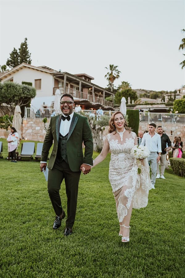 Spring Wedding Columbia Resort Pastel Shades