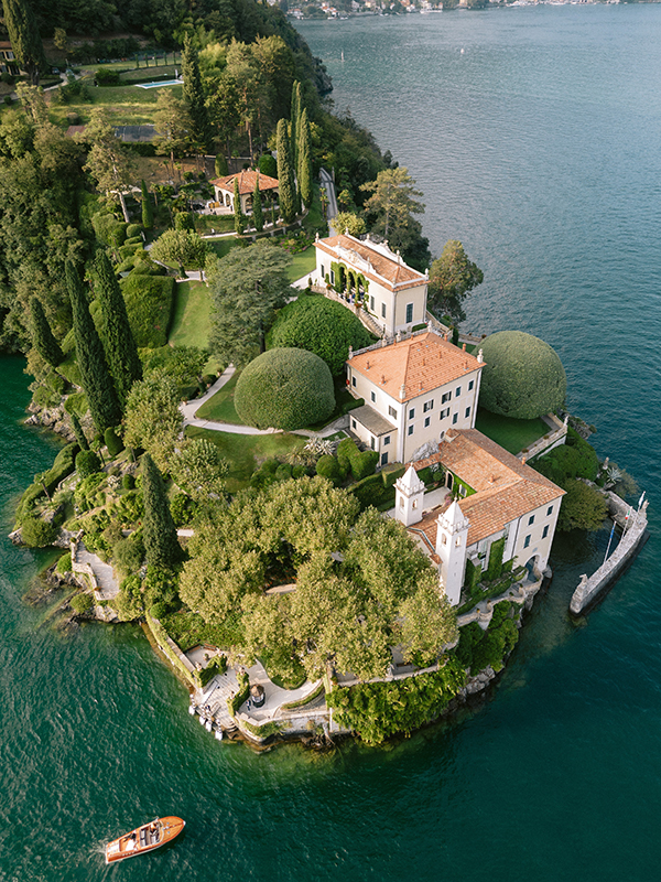 stunning-lake-como-wedding-lush-florals_20x