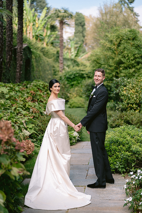 stunning-lake-como-wedding-lush-florals_66x