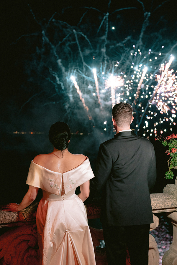 stunning-lake-como-wedding-lush-florals_78