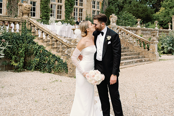 Stylish summer wedding in Somerset England with vintage det | Ella & Charlie
