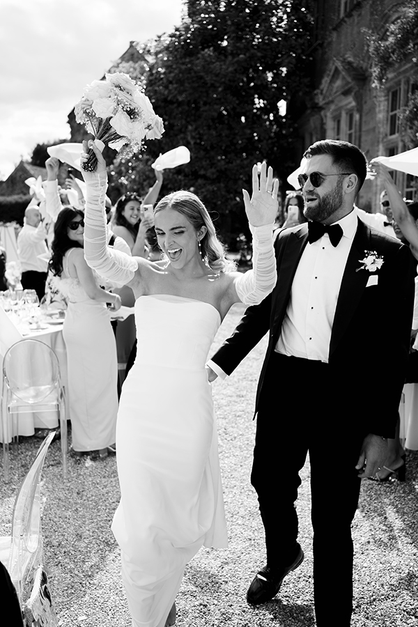 stylish-summer-wedding-yeovil-uk-vintage-touches_16