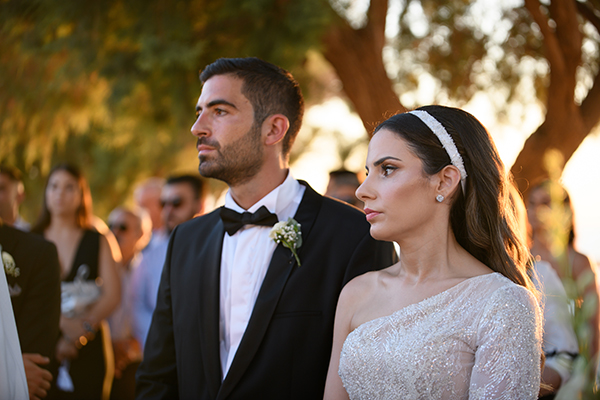 Timeless wedding in Rethymno with white florals | Irini & Christos